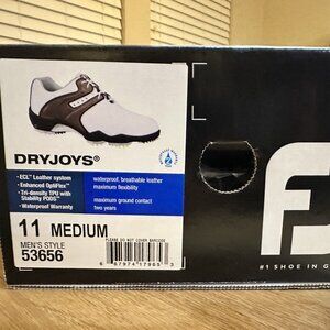 golf shoes